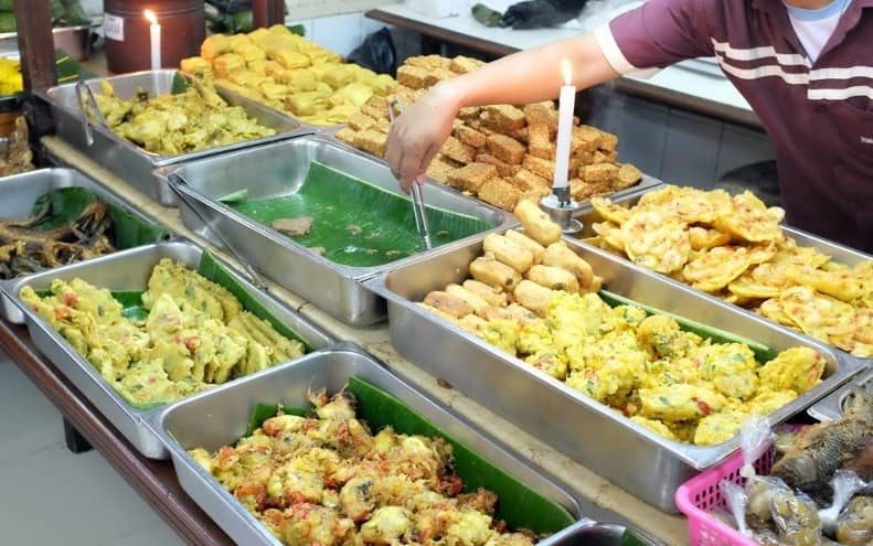 Rumah Makan Laksana, Nikmati Sajian Khas Sunda Dengan Cita Rasa Otentik - GoTravelly
