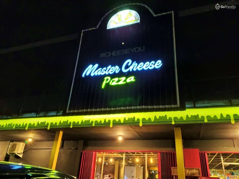 master cheese pizza