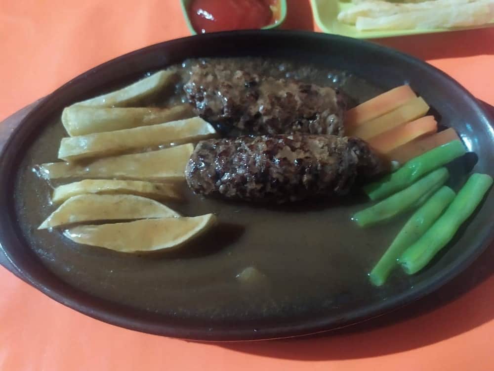 warung steak murah di Surabaya