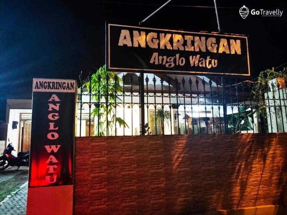 Angkringan Anglo Watu : Angkringan Kekinian dan Murah Meriah di Jombang!