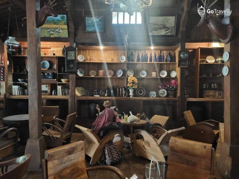 cafe di Jombang