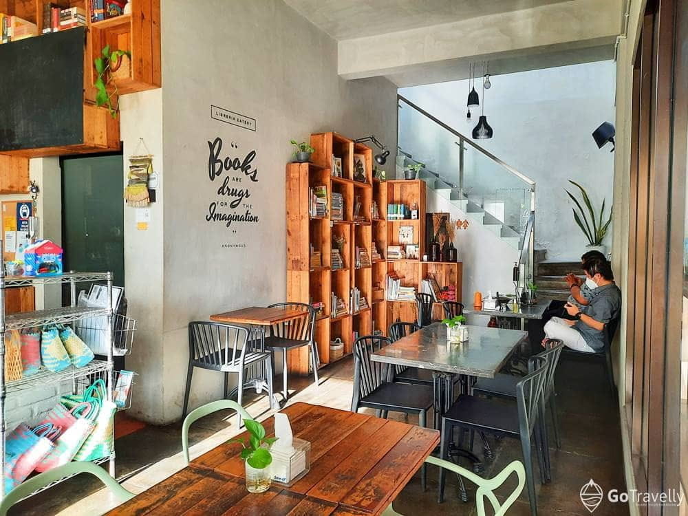 Cafe terkenal di Surabaya