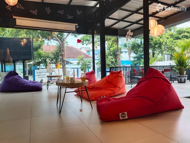 Navila Cafe & Resto Jombang