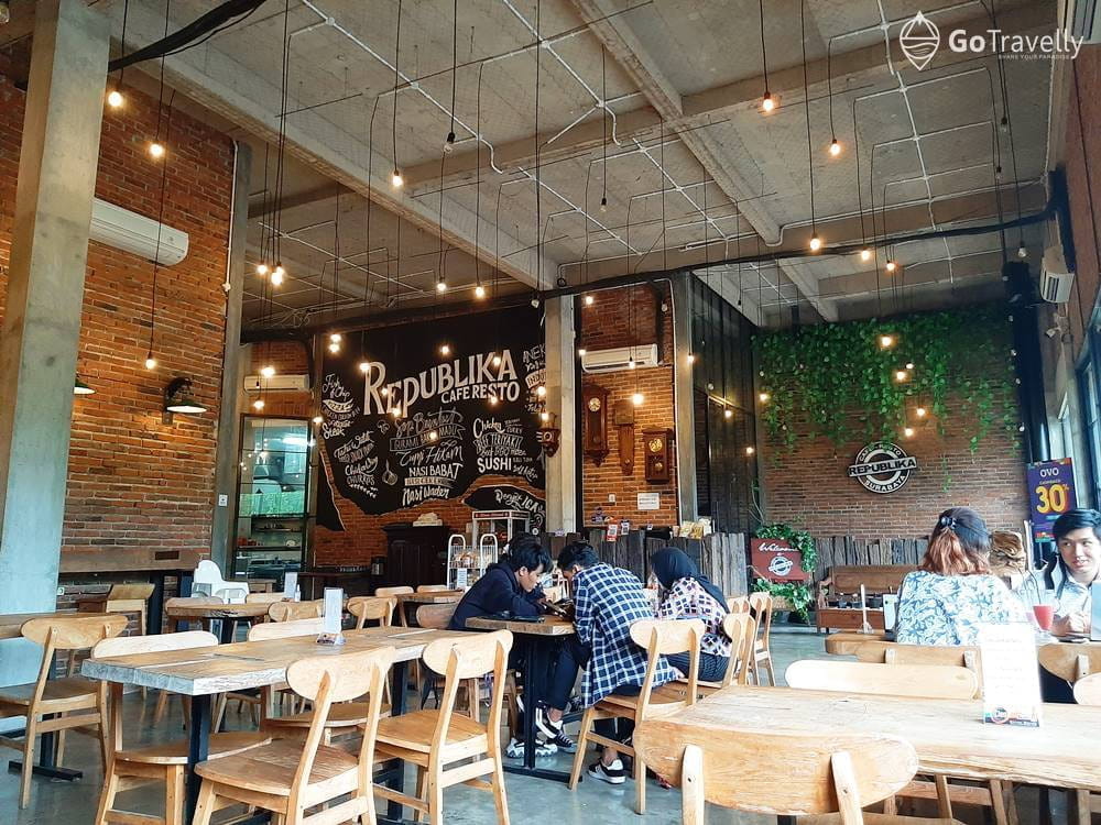 Rekomendasi Cafe terkenal di Surabaya