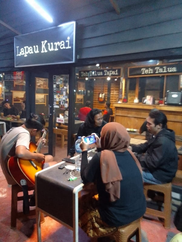cafe tempat nongkrong di Bukittinggi