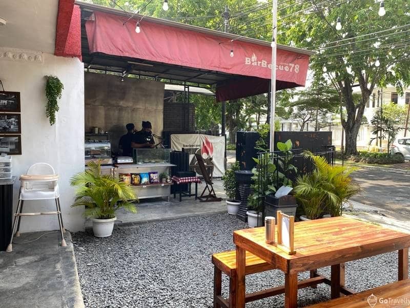 restoran baru viral di surabaya
