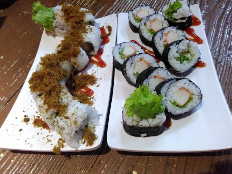 kizuna sushi bar and cafe