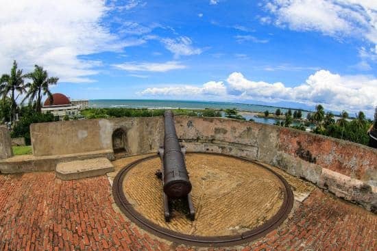 sejarah fort marlborough bengkulu