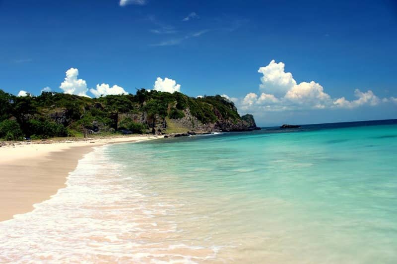 pantai di Pulau sangiang