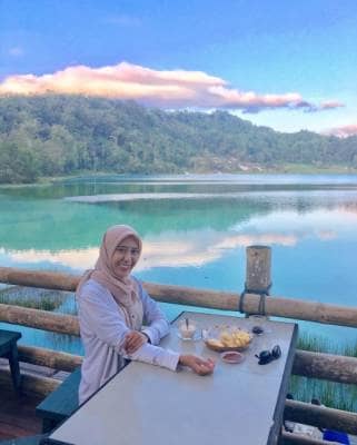 Wisata danau Linow Sulawesi Utara