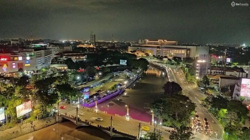 hotel pemandangan keren di Surabaya