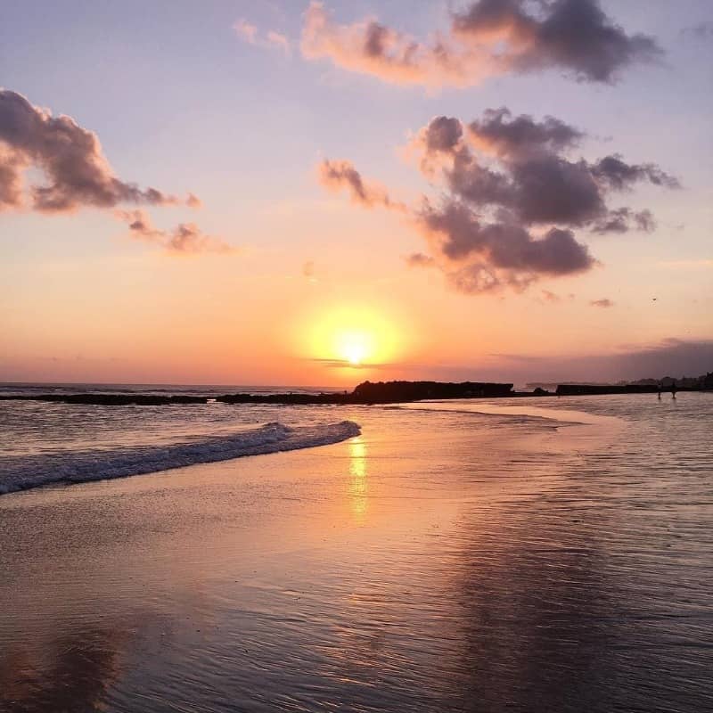  Pantai  Canggu si Hitam nan Jelita di  Utara  Kuta GoTravelly