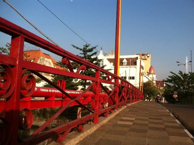 Jembatan Merah