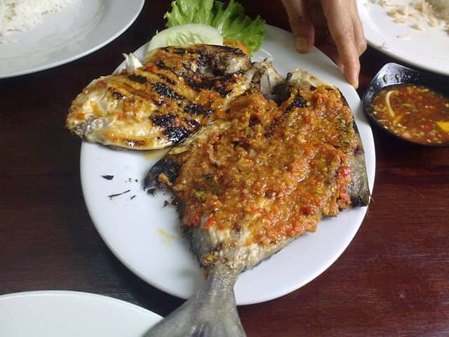 Ikan Bakar Makassar
