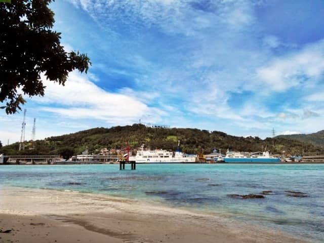 Pulau Merak Besar dan Merak Kecil