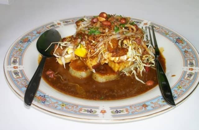 Lontong Tahu Telur