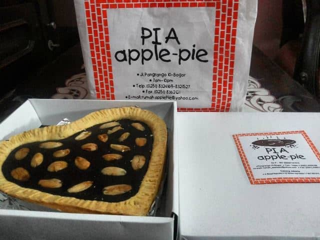 Pia Apple Pie