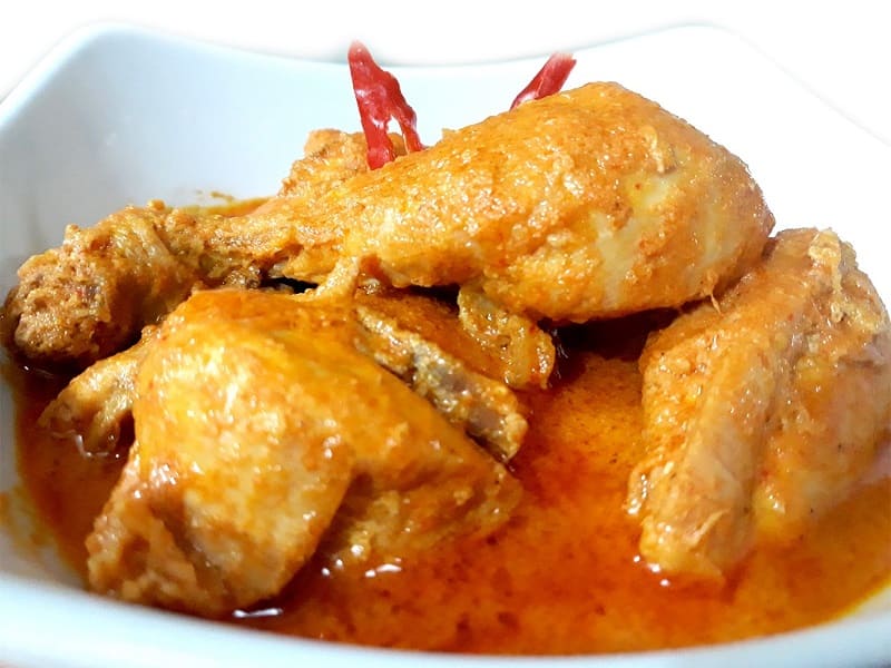 Gulai Ayam Kuning