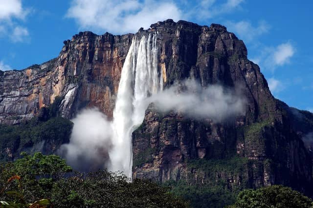 Lokasi air terjun