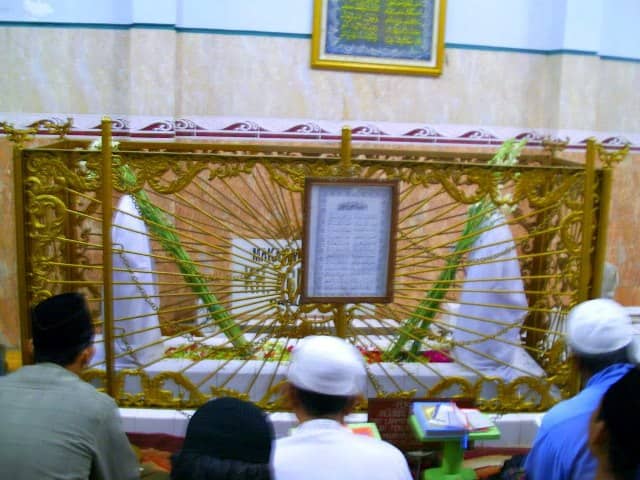 Makam Mbah Hamid