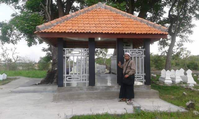 Makam Sunan Cendana