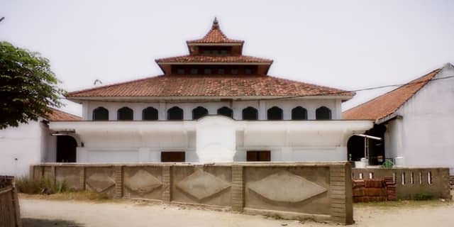 Masjid Agung Tanara