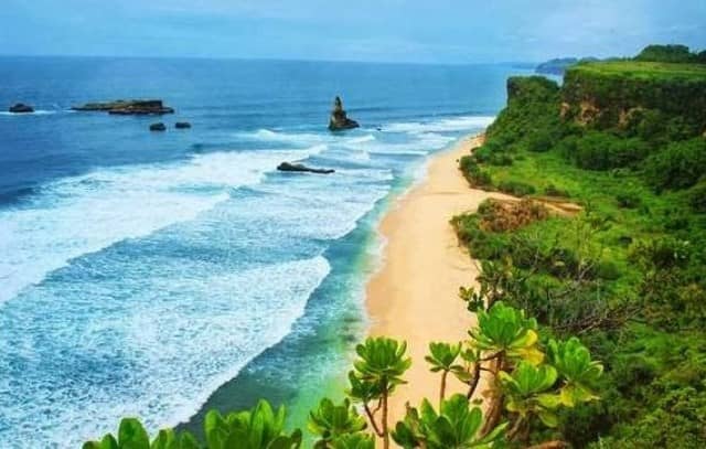 Pacitan Kuniran Beach