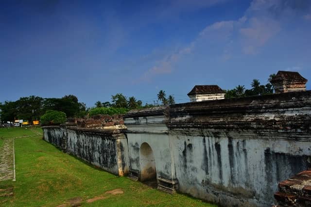 10 Tempat Wisata di Banten Paling Bagus dan Hits Tempat