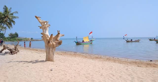 Pantai Kelapa Payung