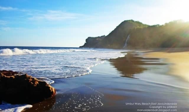 Pantai Umbul Waru