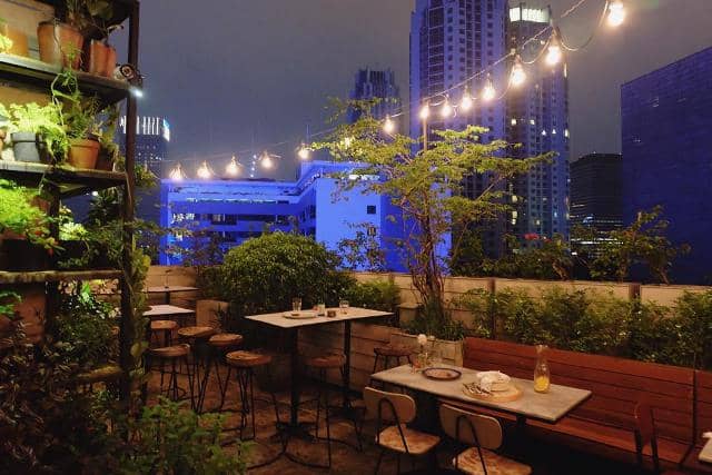 restoran romantis di JakartaHouse Rooftop