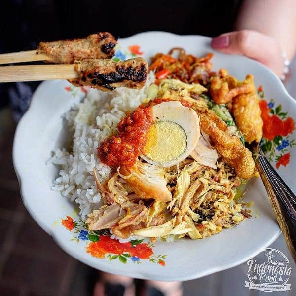 Warung Nasi Ayam Men Weti