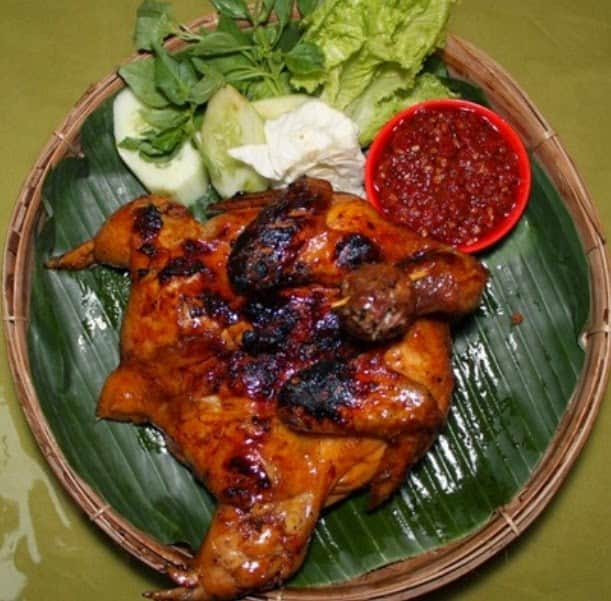 Ayam Goreng dan Bakar Khas Kalasan