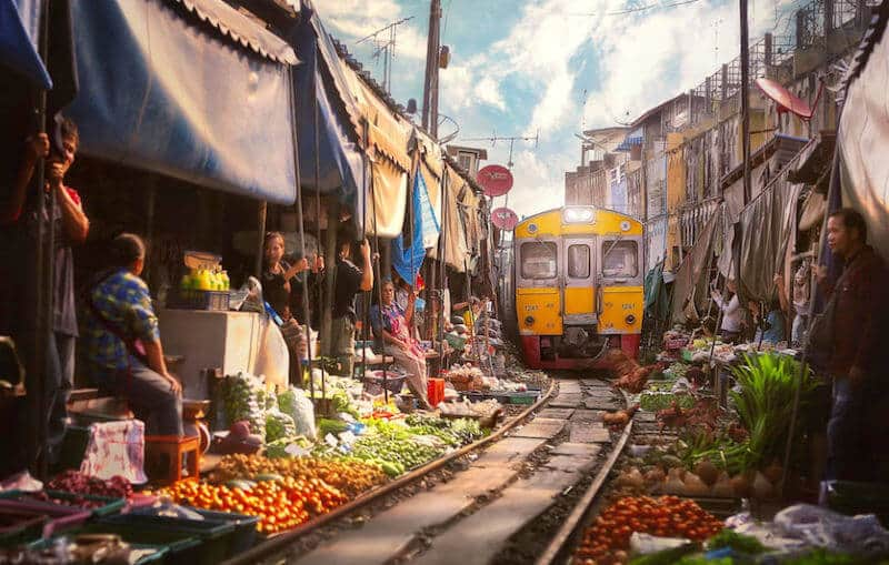 Pasar Maeklong