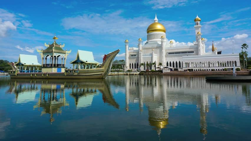 Masjid Sultan Omar Ali Saifuddien