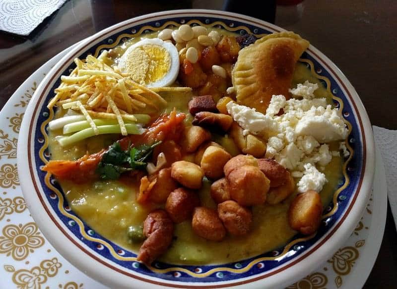 Makanan khas paskah di Ekuador