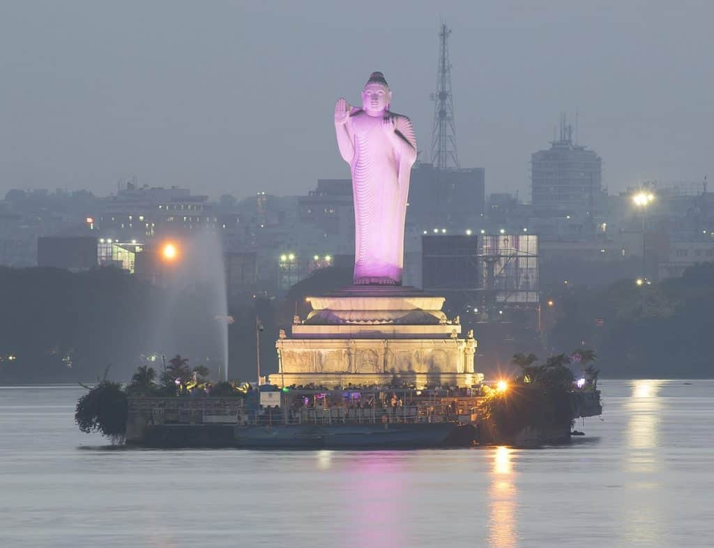 Hussain Sagar Buddha Statue