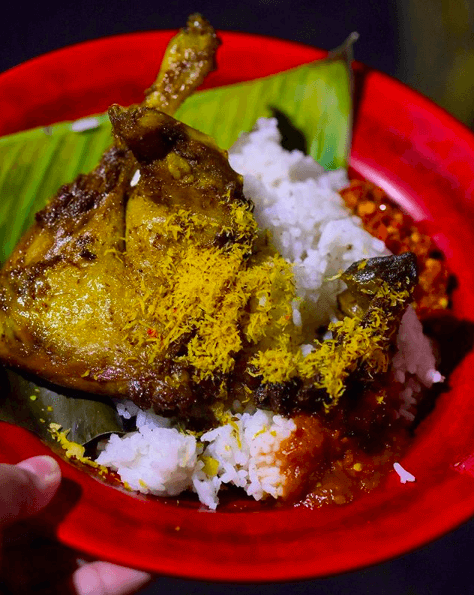  Bebek Goreng Tugu Pahlawan 