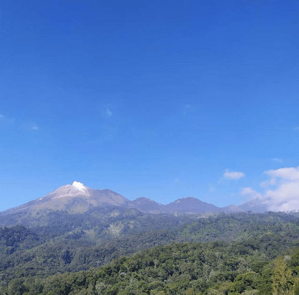 Pegunungan Cangar Batu 