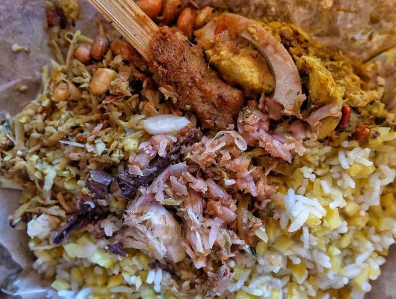 Nasi Lawar Kuwir Pan Sinar