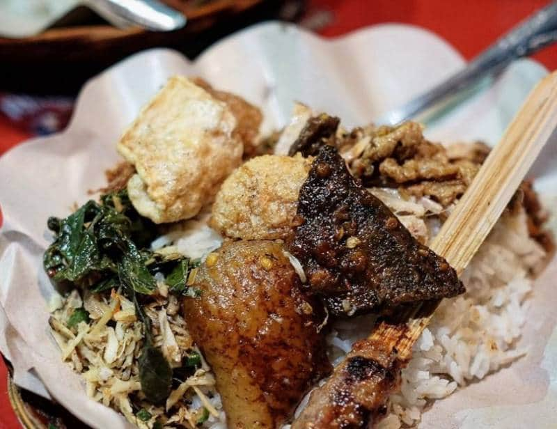 Warung Nasi Lawar Selumbung