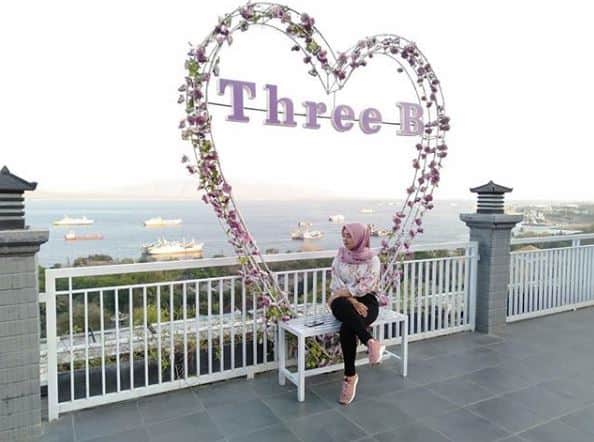 Three “B” Cafe