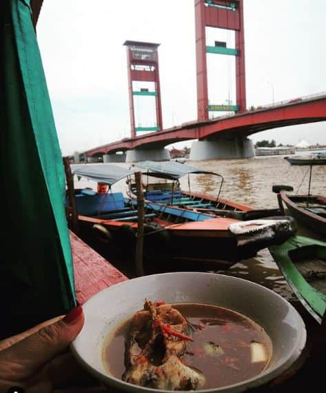 Warung Terapung Mbok War