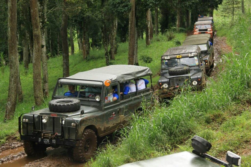 wisata offroad Cikole 