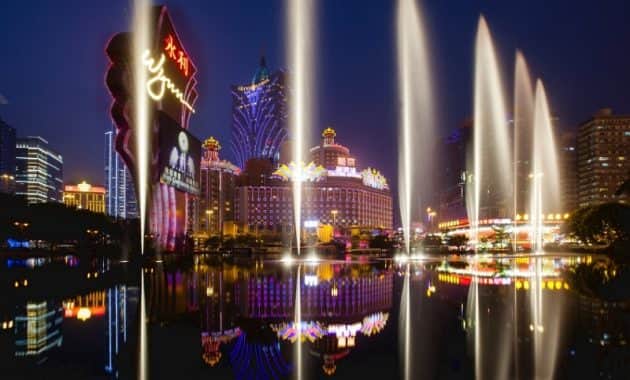 Nam Van Lake Cybernetic Fountain 
