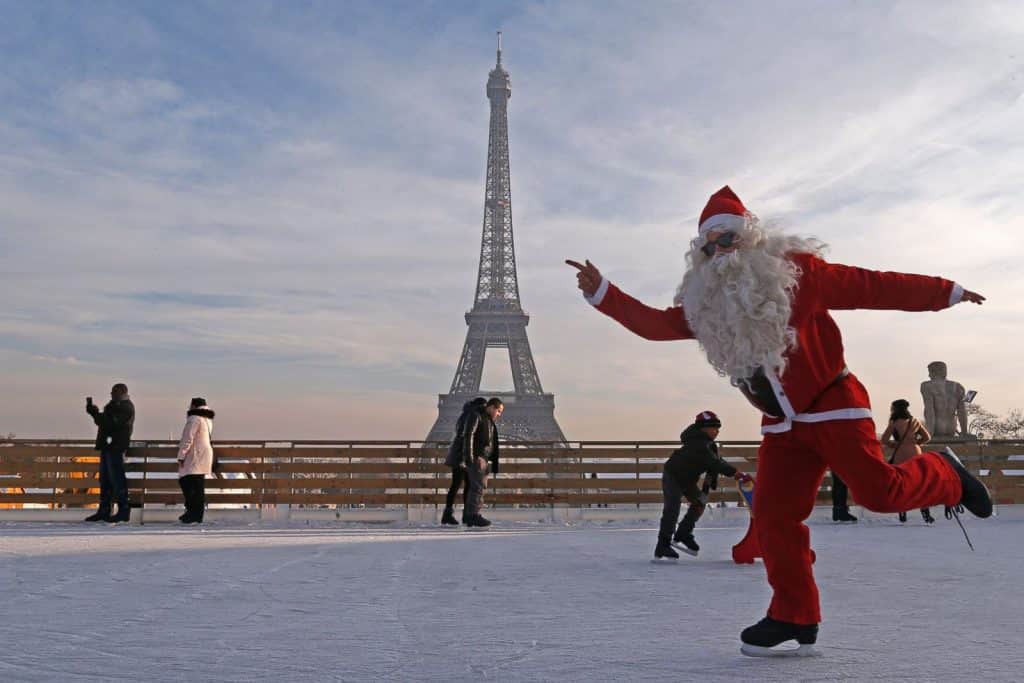 Eiffel Tower Ice Rink di Paris