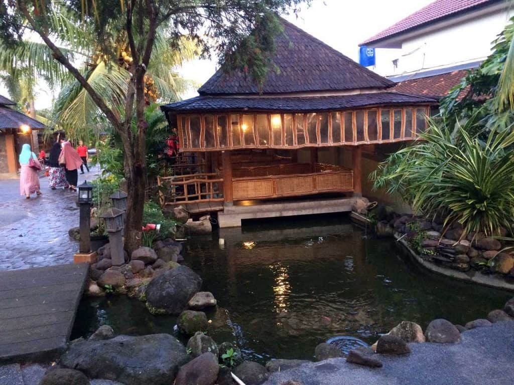  Saung Desa