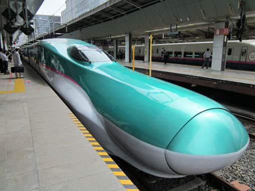 e5 series shinkansen hayabusa