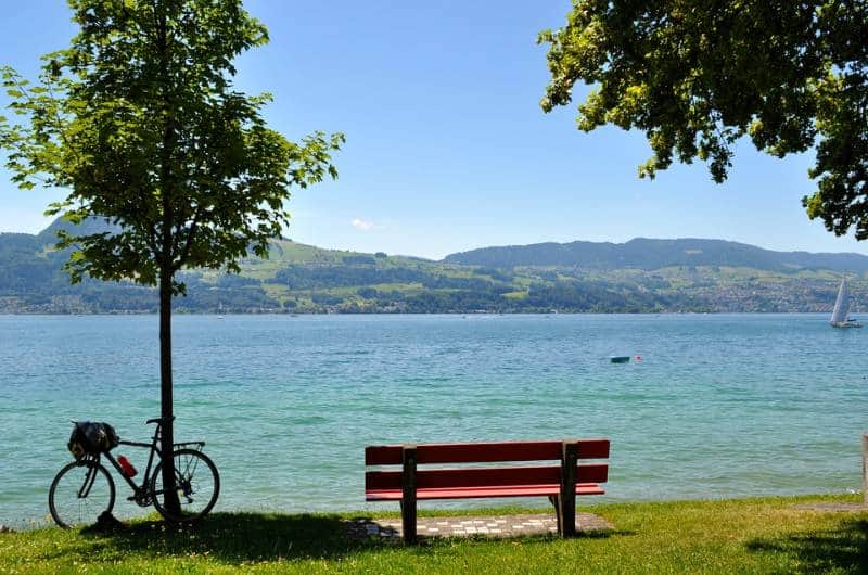  Danau Zurich