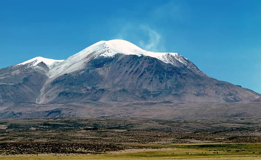 gunung api guallatiri